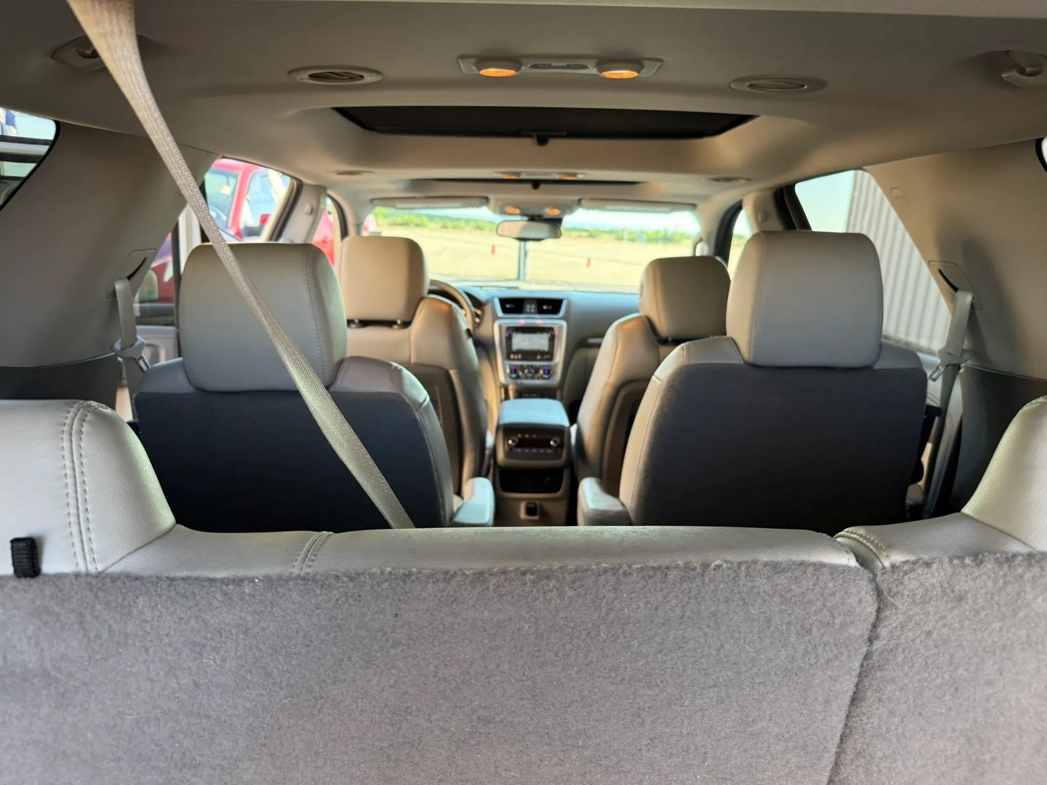 Used 2015 GMC Acadia SLT w/ Open Road Package FWD image 28