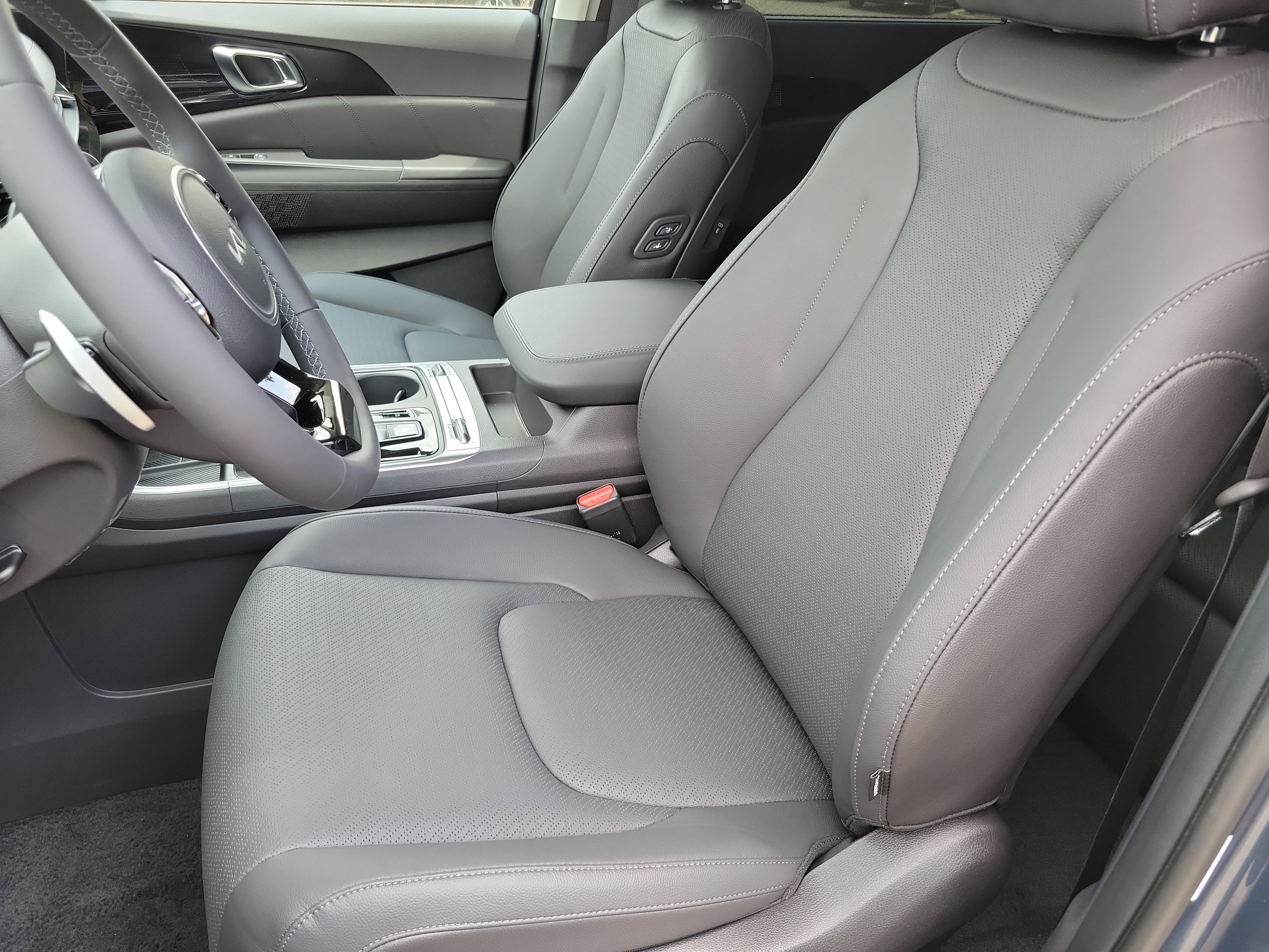 New 2026 Kia Carnival SX Prestige image 4