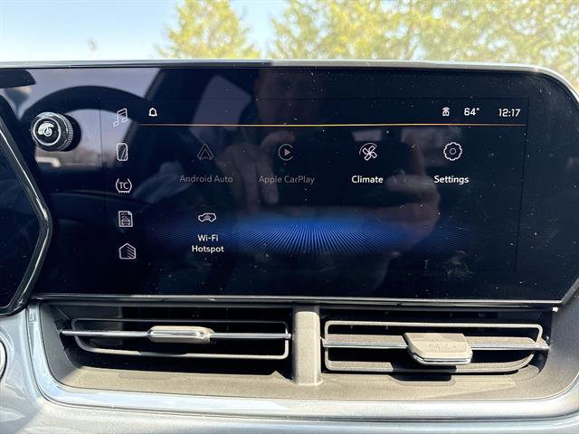 Used 2024 Chevrolet Trax LT w/ Driver Confidence Package FWD image 46