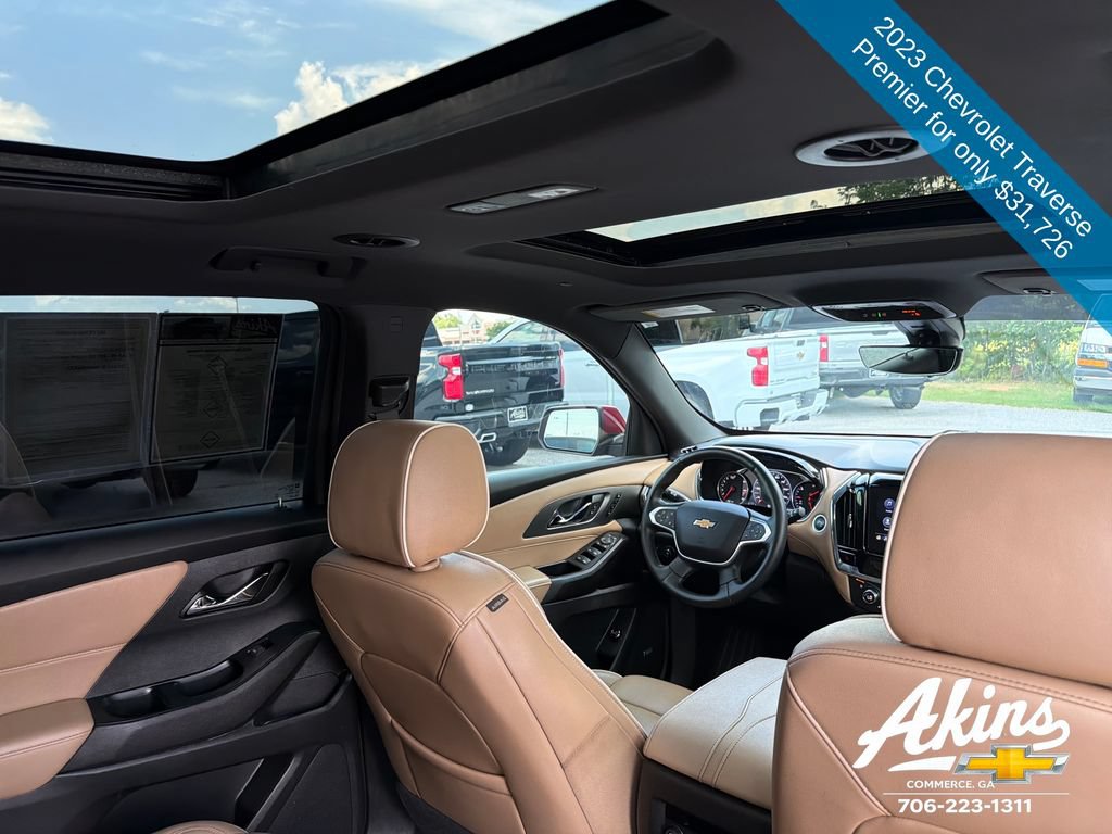 Used 2023 Chevrolet Traverse Premier FWD image 21
