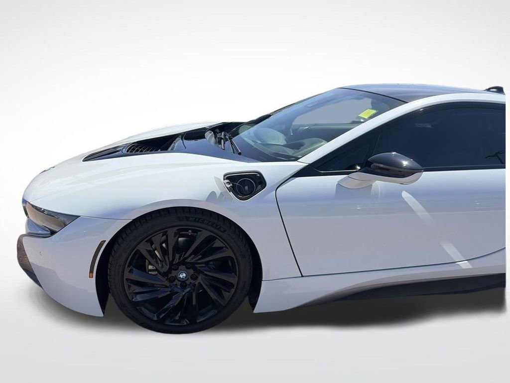 Used 2015 BMW i8 AWD/4WD image 10