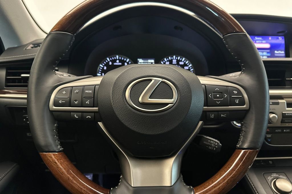 Used 2018 Lexus ES 350 w/ Navigation System Package FWD image 23