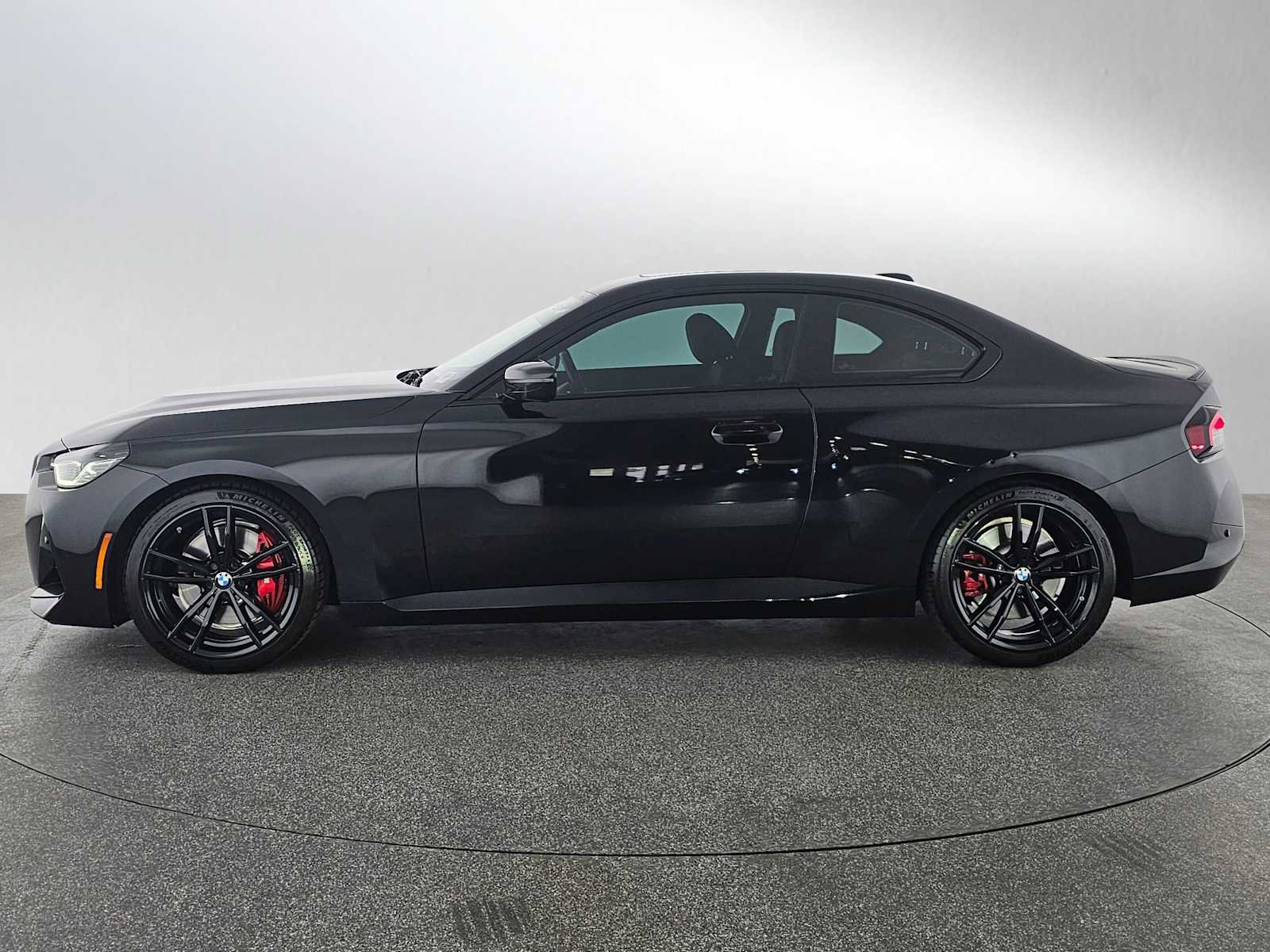 Used 2023 BMW 230i Coupe w/ M Sport Package RWD image 6
