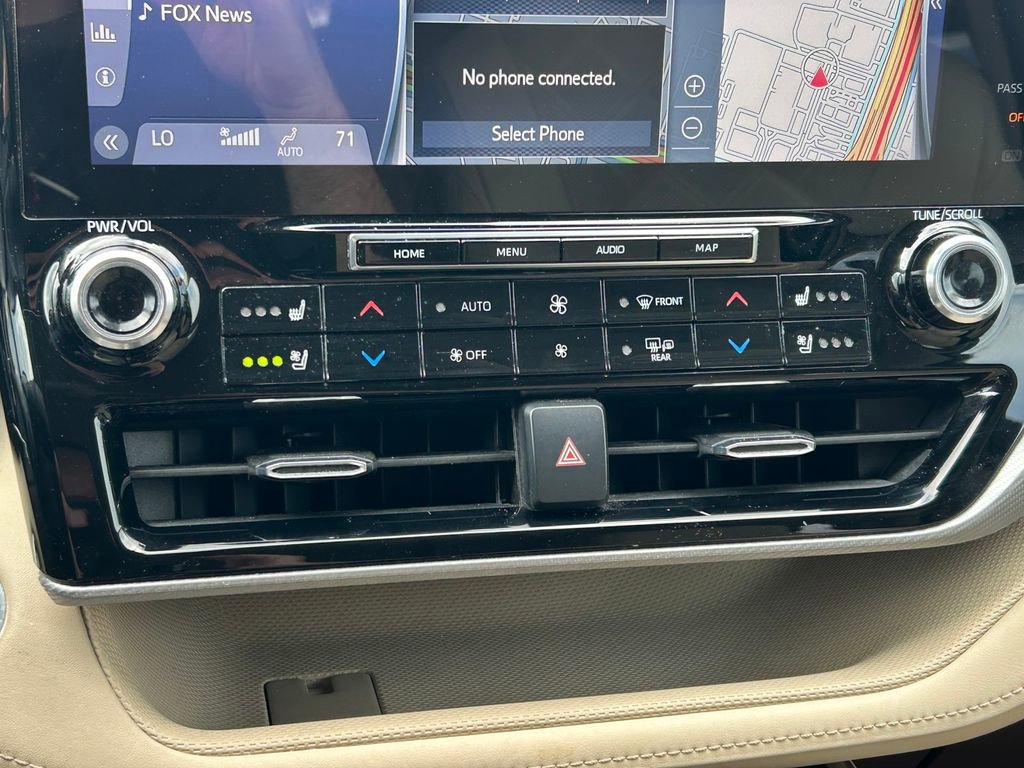 Used 2021 Toyota Highlander Platinum image 36