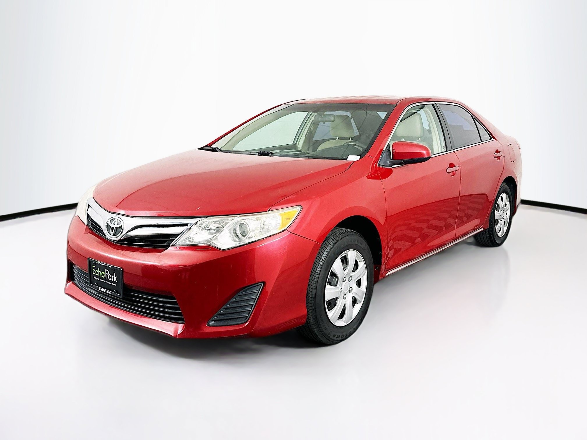 Used 2012 Toyota Camry LE FWD image 3