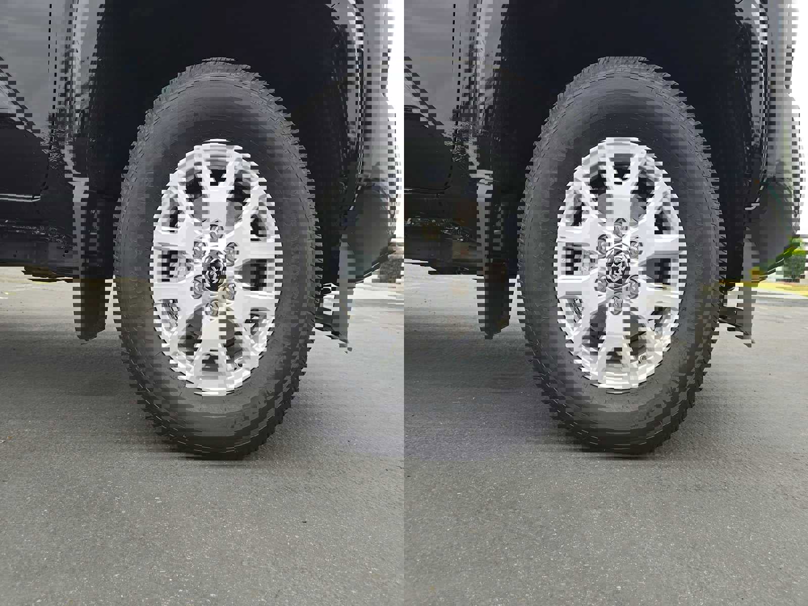 New 2026 Toyota Tacoma SR5 image 9