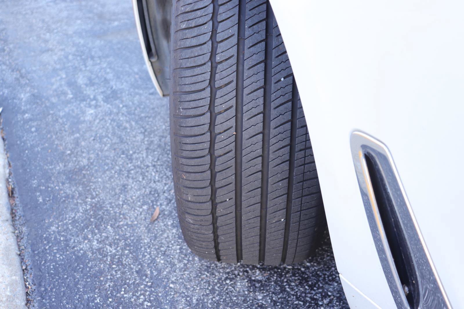 Used 2018 BMW 740i image 36