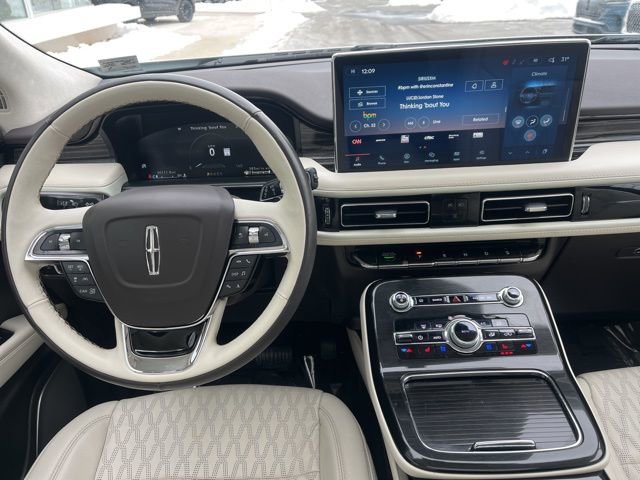 Used 2022 Lincoln Nautilus Black Label w/ Class II Trailer Tow Package image 18