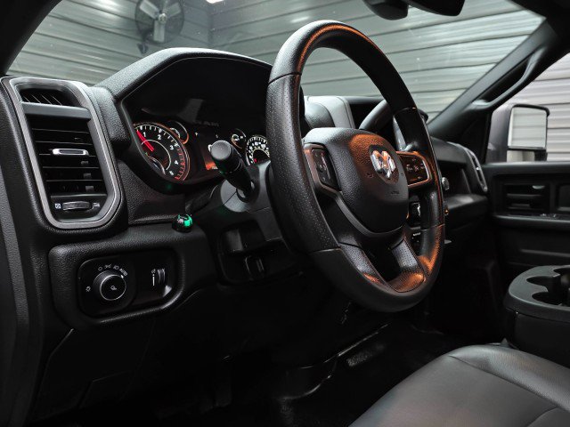 Used 2024 RAM 3500 Tradesman w/ Chrome Appearance Group AWD/4WD image 14
