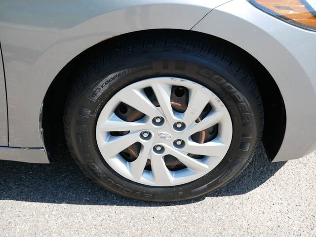 Used 2017 Hyundai Elantra SE FWD image 7