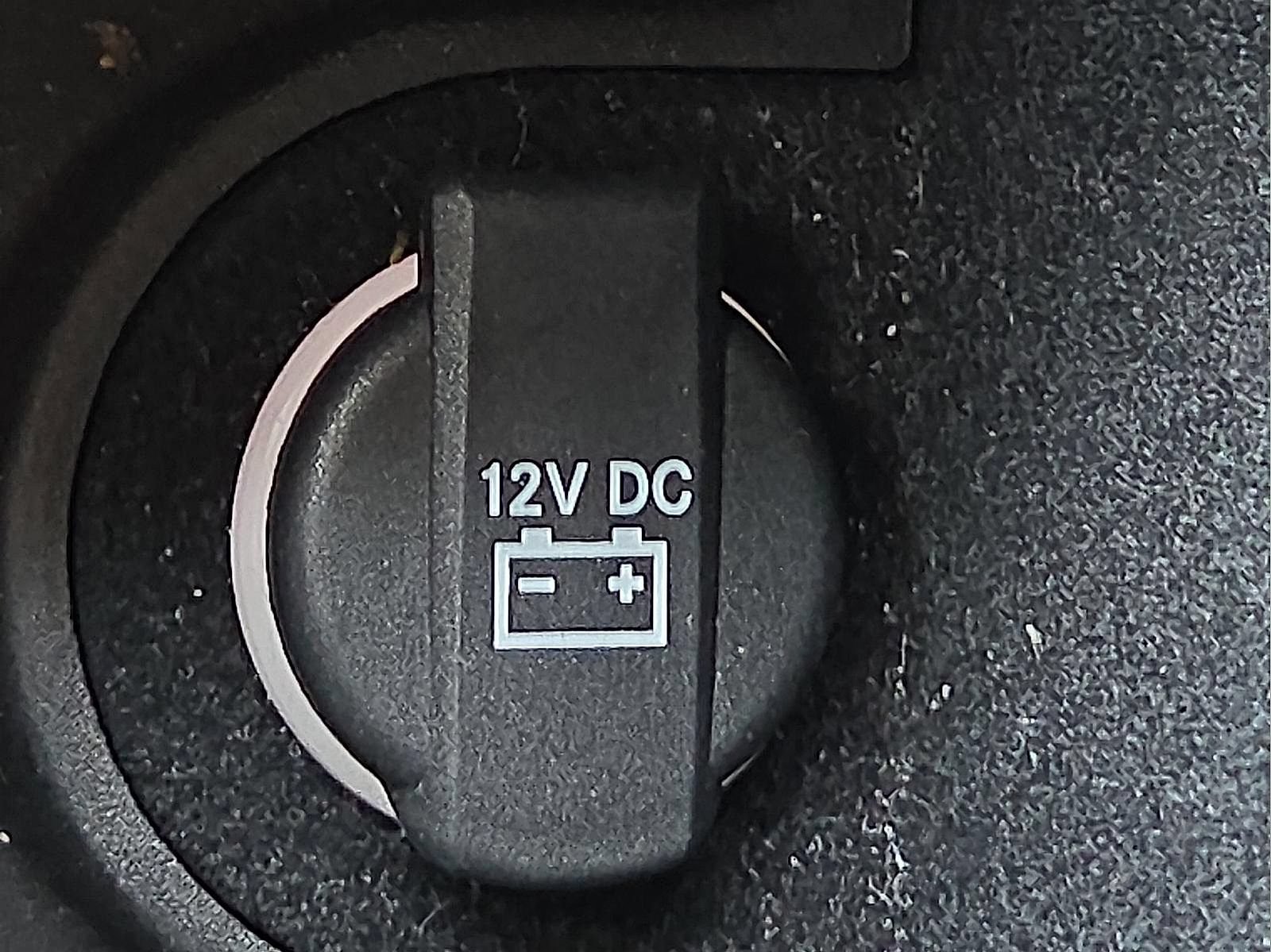 Used 2023 Dodge Charger SXT RWD image 18