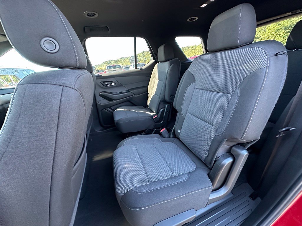 Used 2023 Chevrolet Traverse LT AWD/4WD image 20