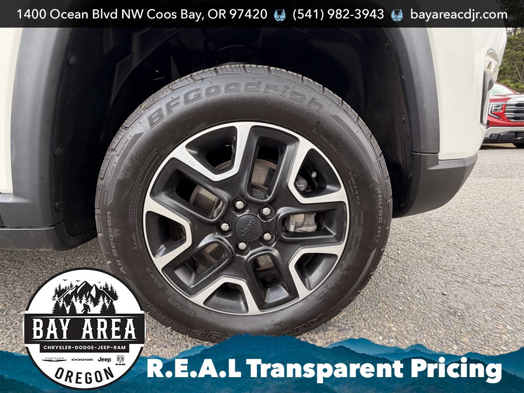 Used 2019 Jeep Compass Trailhawk AWD/4WD image 27