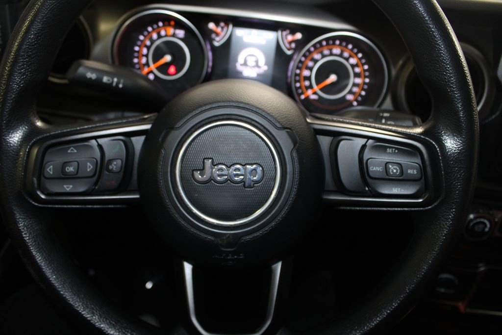 Used 2021 Jeep Gladiator Sport AWD/4WD image 30