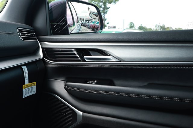 New 2026 Jeep Grand Wagoneer L Limited AWD/4WD image 29
