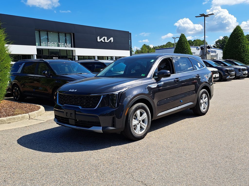 New 2025 Kia Sorento LX