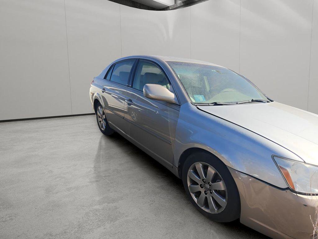 Used 2007 Toyota Avalon XLS image 1