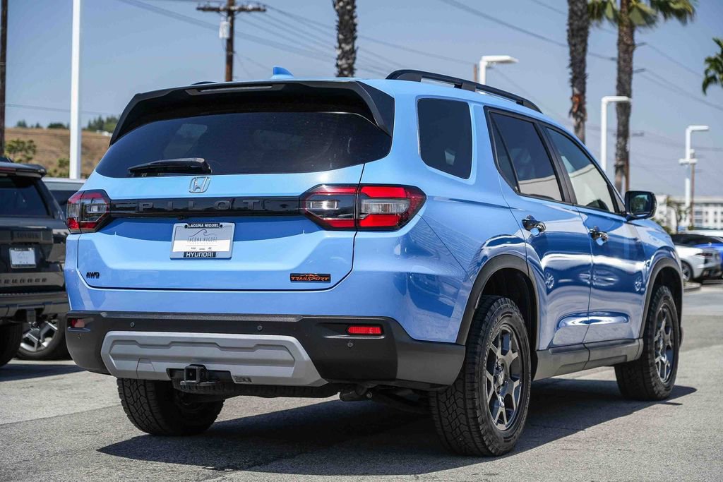 Used 2024 Honda Pilot TrailSport image 8