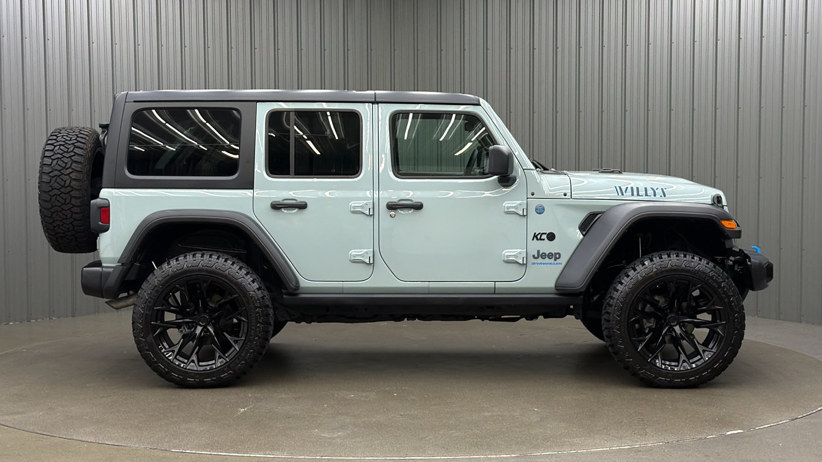 Used 2024 Jeep Wrangler Unlimited AWD/4WD image 6