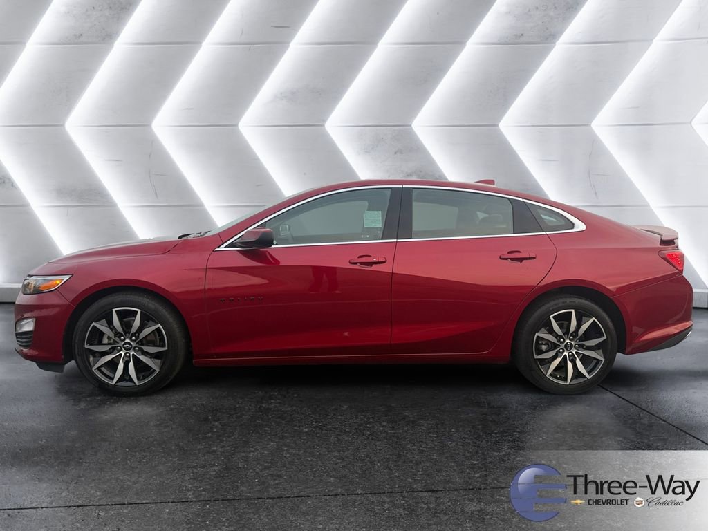 Certified 2025 Chevrolet Malibu RS image 2