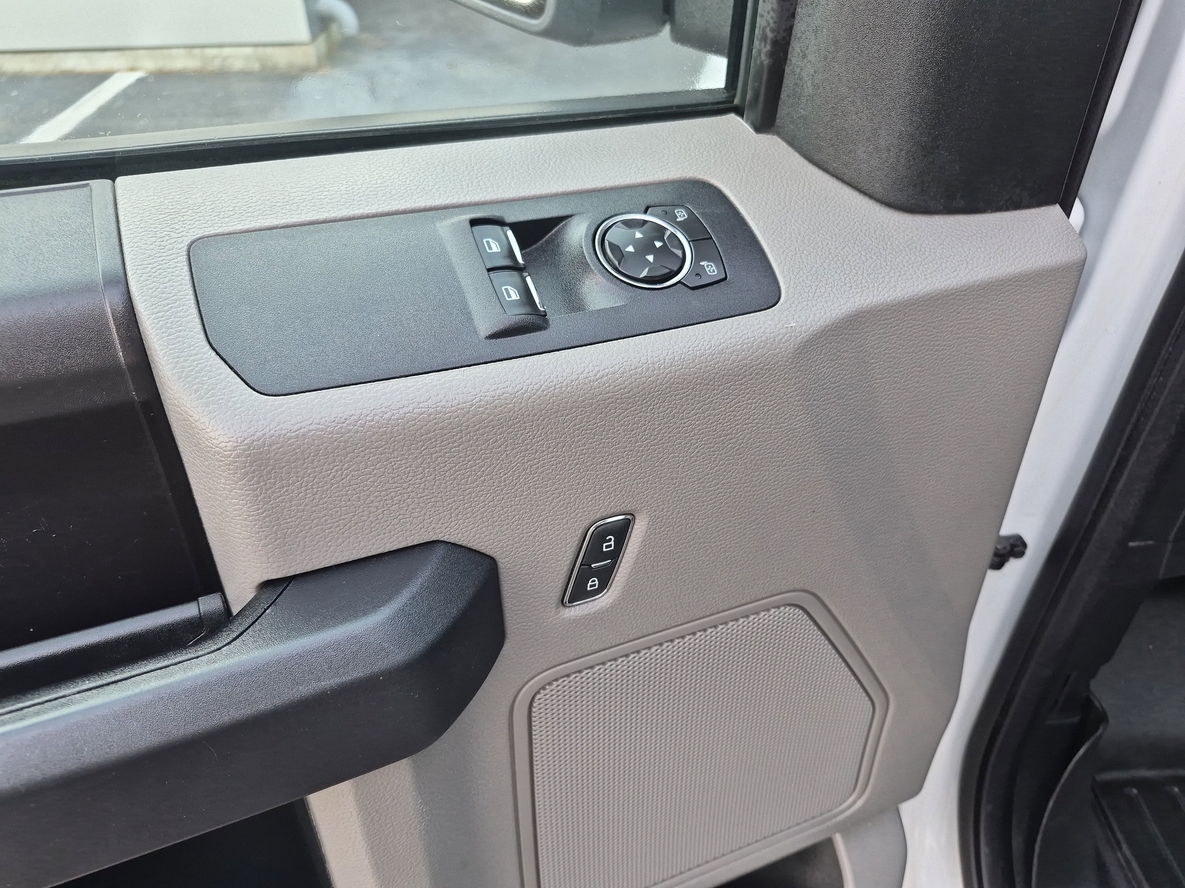 Used 2018 Ford F150 XL w/ Equipment Group 101A Mid image 10