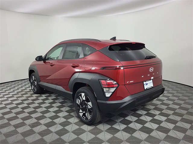 Certified 2025 Hyundai Kona SEL image 6