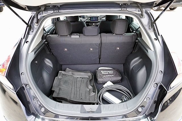 Certified 2025 Nissan Leaf SV Plus FWD image 18
