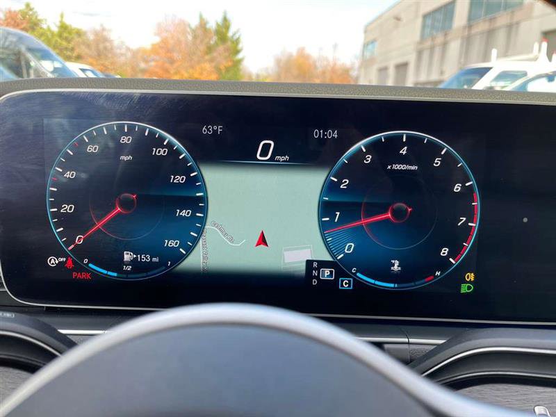 Used 2020 Mercedes-Benz GLE 350 4MATIC w/ Premium Package image 32