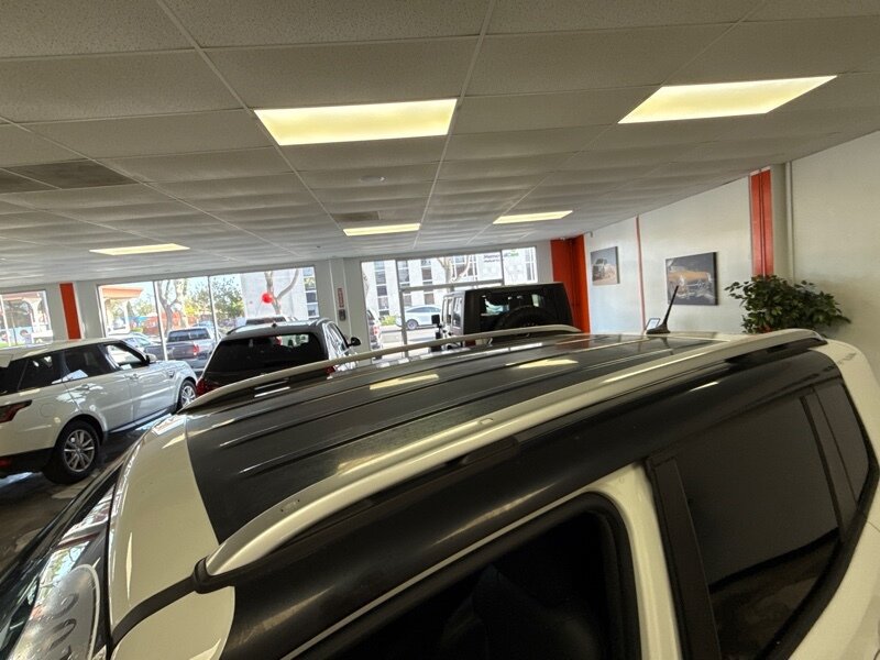 Used 2016 Jeep Renegade Limited FWD image 32