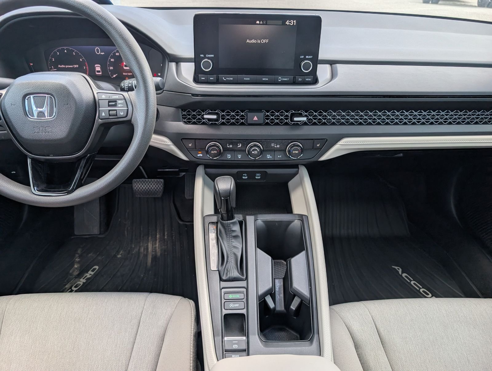 Used 2025 Honda Accord SE image 7