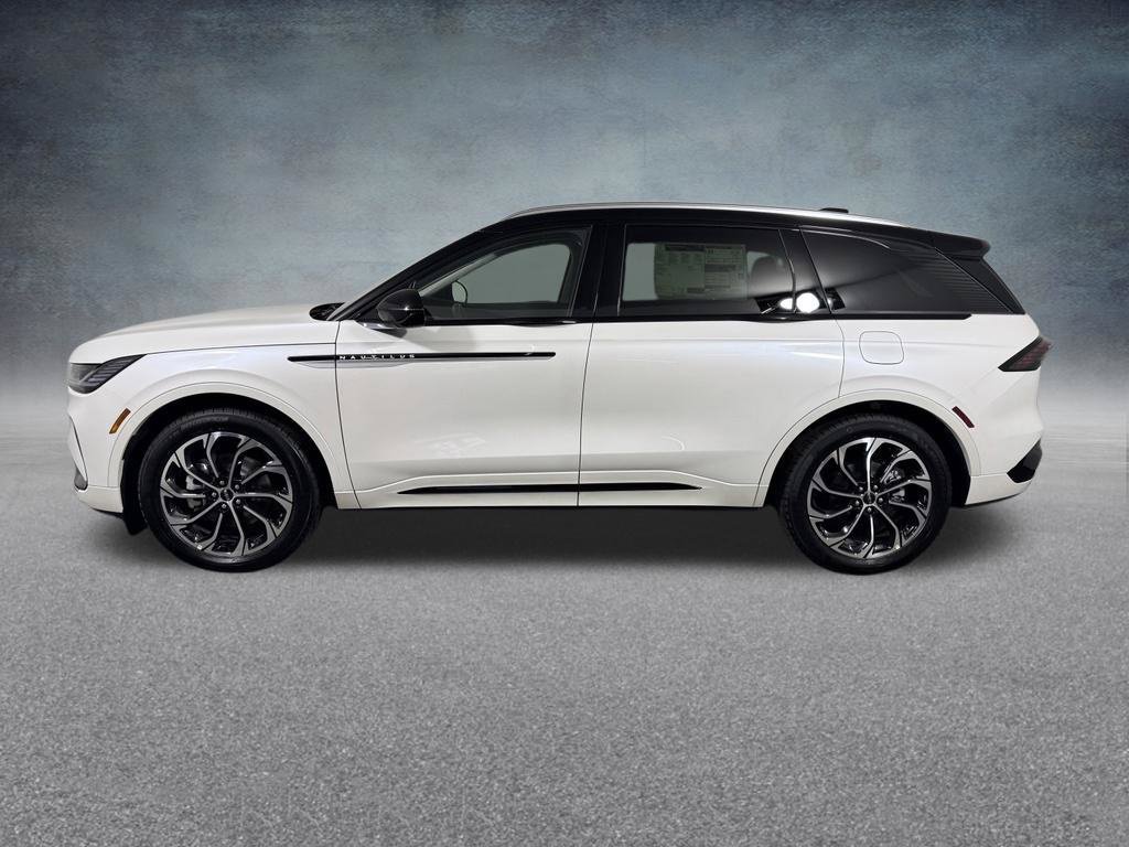 New 2026 Lincoln Nautilus Reserve AWD/4WD image 3