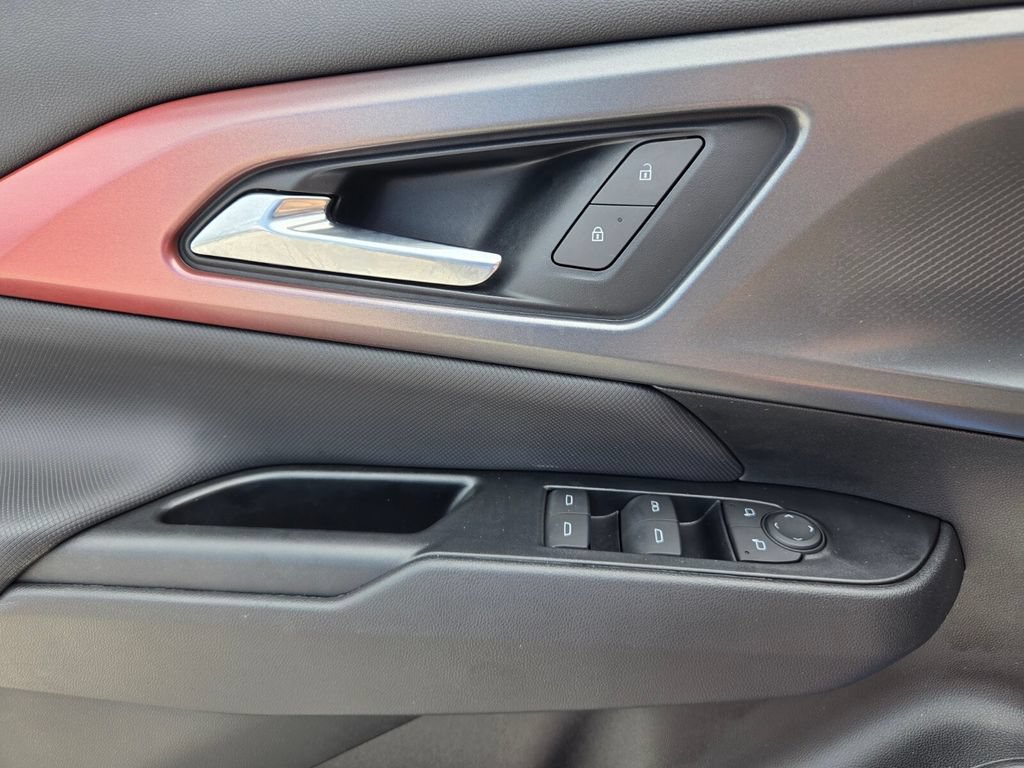 Used 2024 Chevrolet Equinox EV RS w/ LPO, Trailering Package FWD image 23