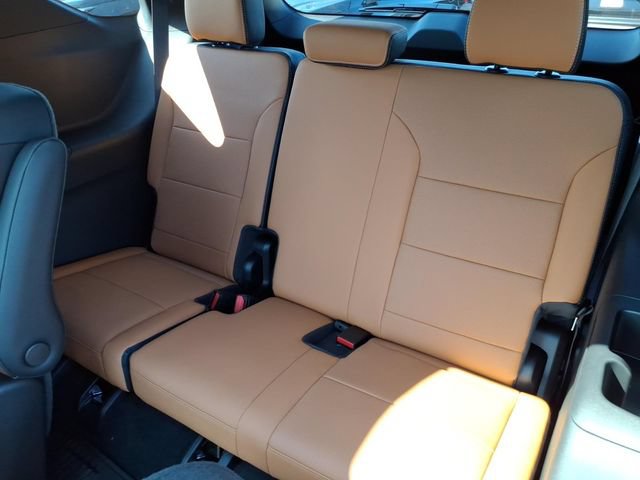 New 2027 Chevrolet Traverse Z71 w/ Driver Confidence Package AWD/4WD image 10