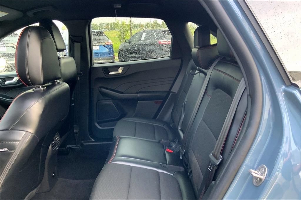 Used 2025 Ford Escape ST-Line w/ Tech Pack #1 AWD/4WD image 11
