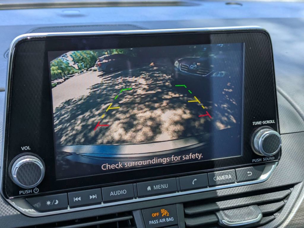 Used 2025 Nissan Altima 2.5 SV FWD image 19