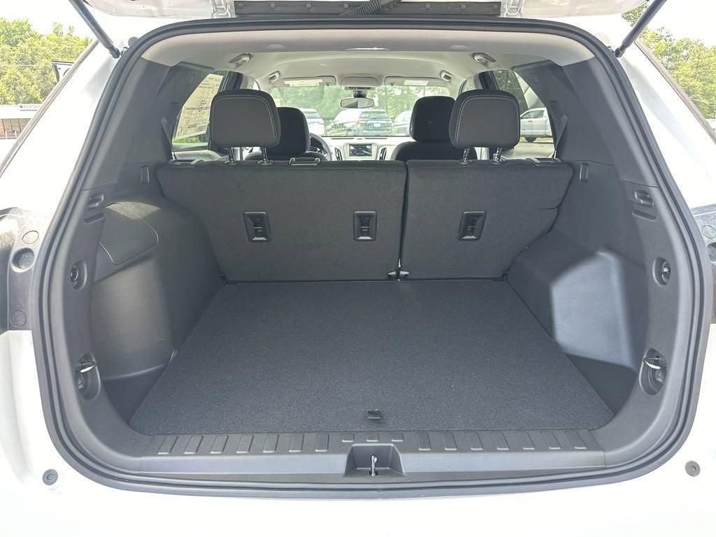New 2024 Chevrolet Equinox LS w/ LS Convenience Package image 13