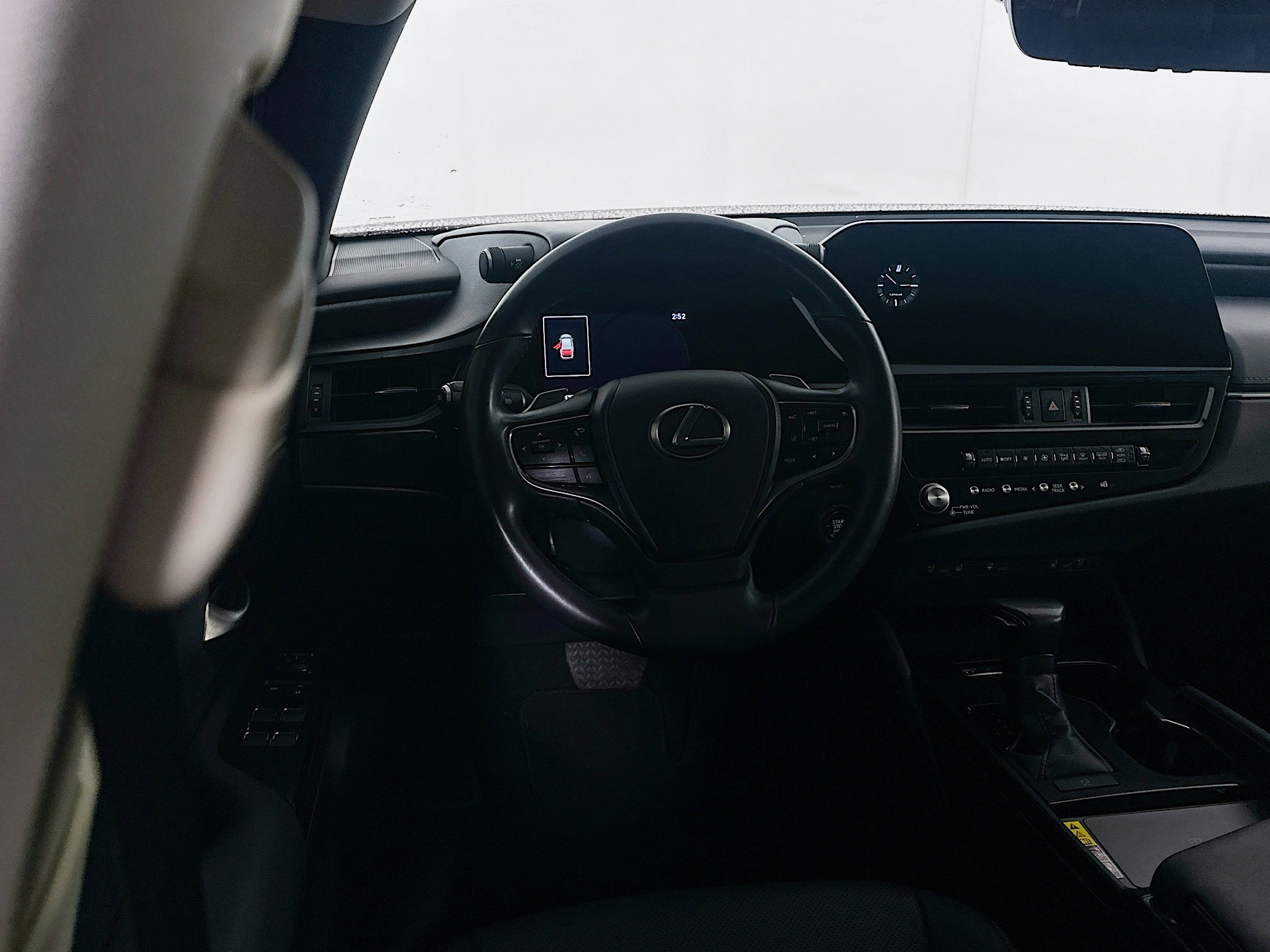 Used 2025 Lexus ES 350 w/ Premium Package FWD image 17