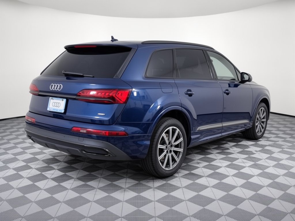 Used 2023 Audi Q7 2.0T Premium Plus w/ Premium Plus Package AWD/4WD image 9