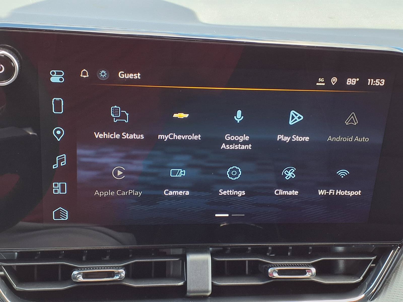 New 2027 Chevrolet Equinox RS w/ Convenience Package III FWD image 16