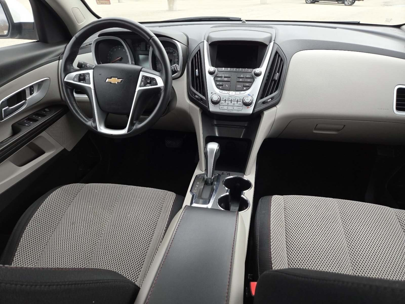 Used 2015 Chevrolet Equinox LT w/ Driver Convenience Package image 19