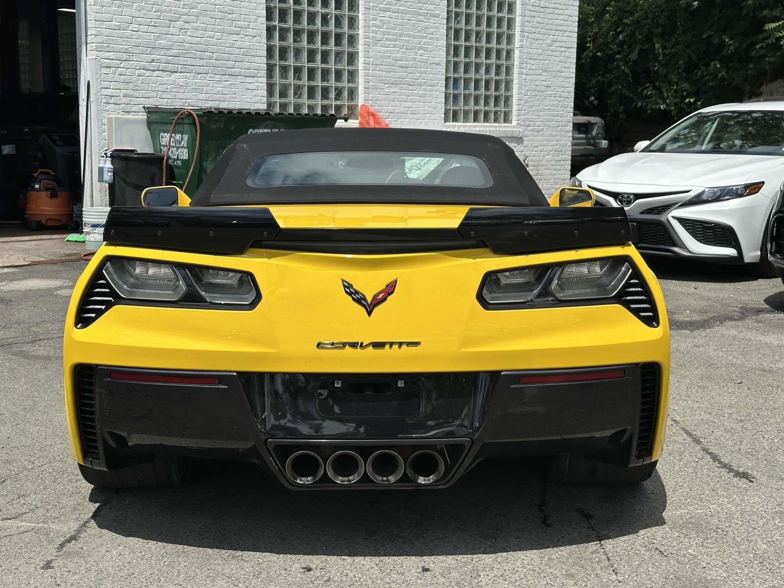 Used 2015 Chevrolet Corvette Z06 w/ 3LZ Preferred Equipment Group image 4