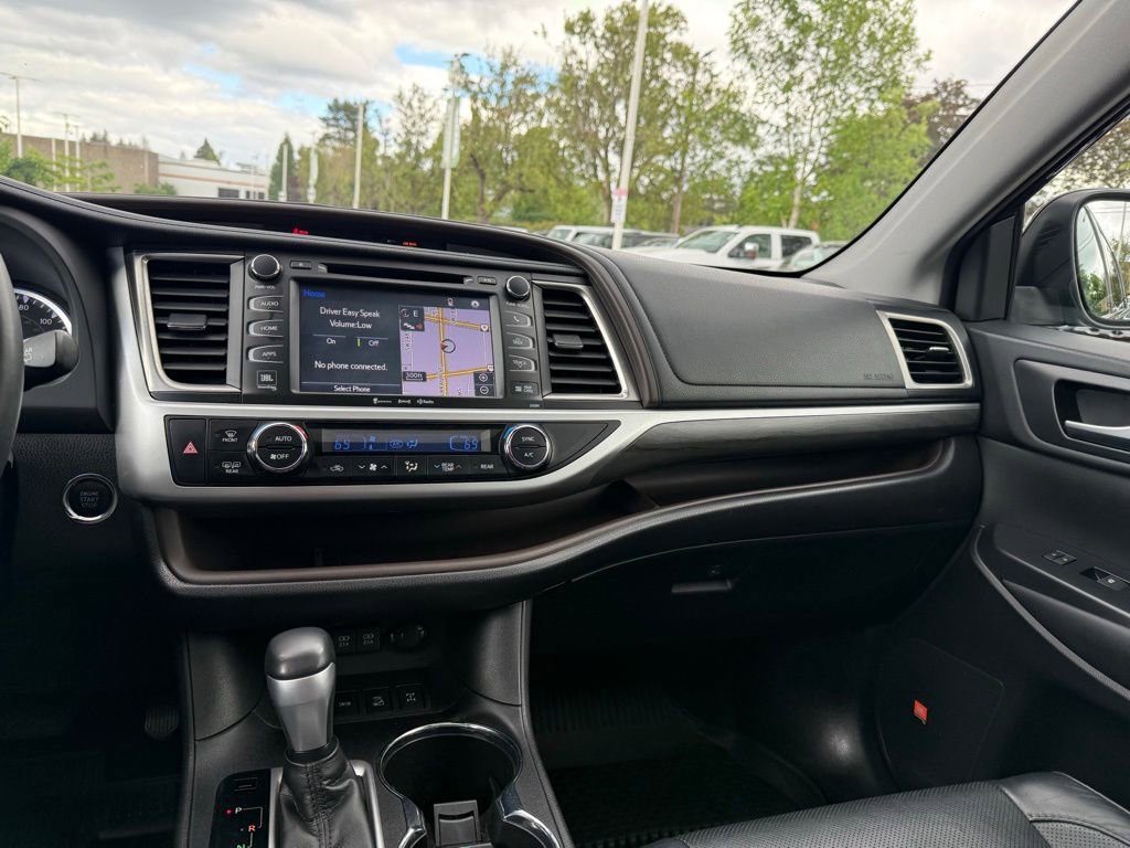 Used 2019 Toyota Highlander Limited AWD/4WD image 25
