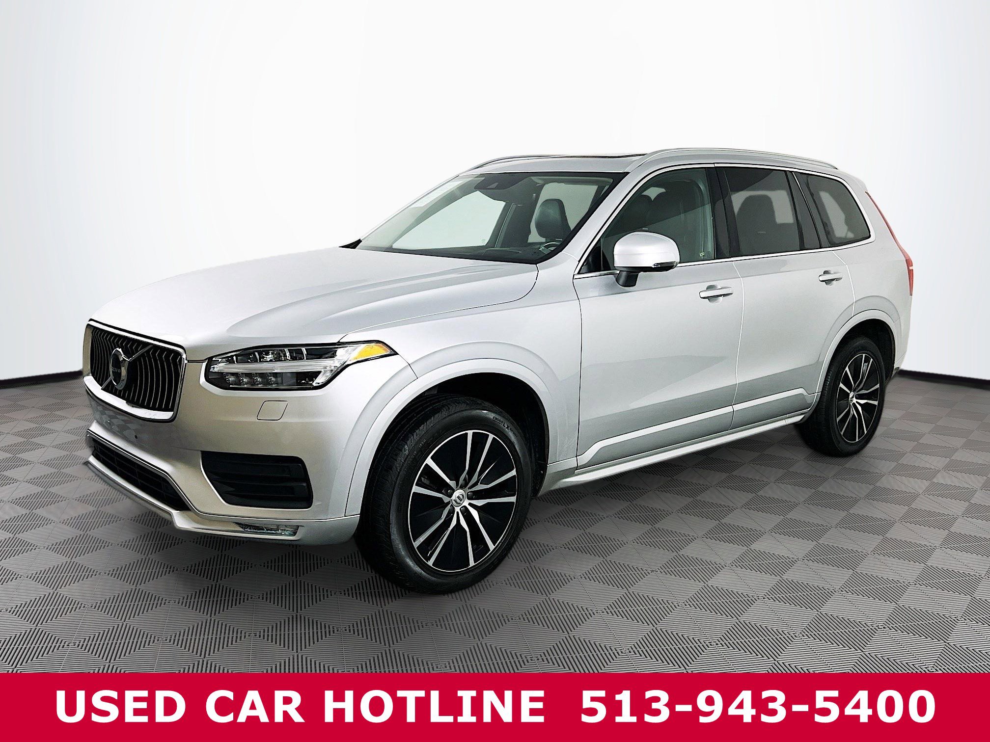 Used 2020 Volvo XC90 T6 Momentum image 2