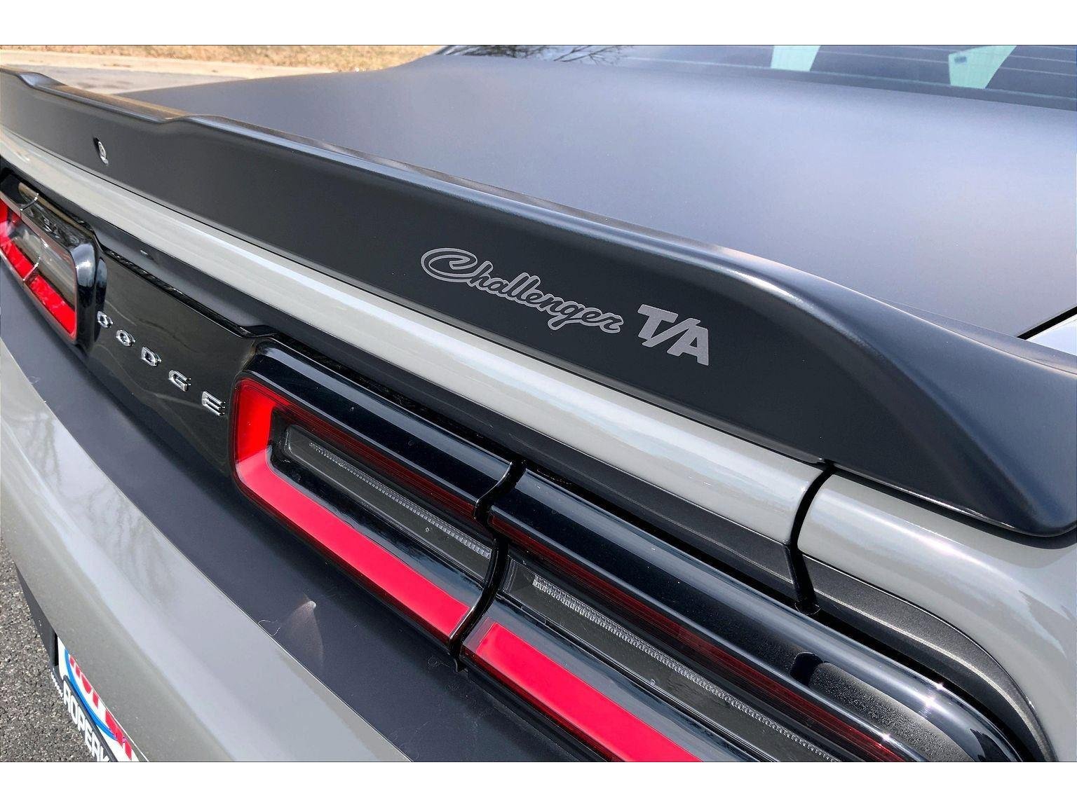 Used 2023 Dodge Challenger R/T w/ T/A Package image 6