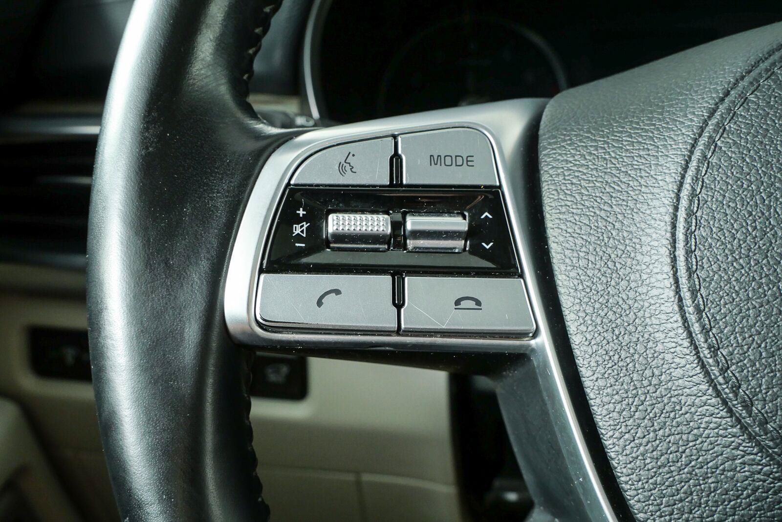 Used 2020 Kia Telluride EX w/ EX Premium Package FWD image 11