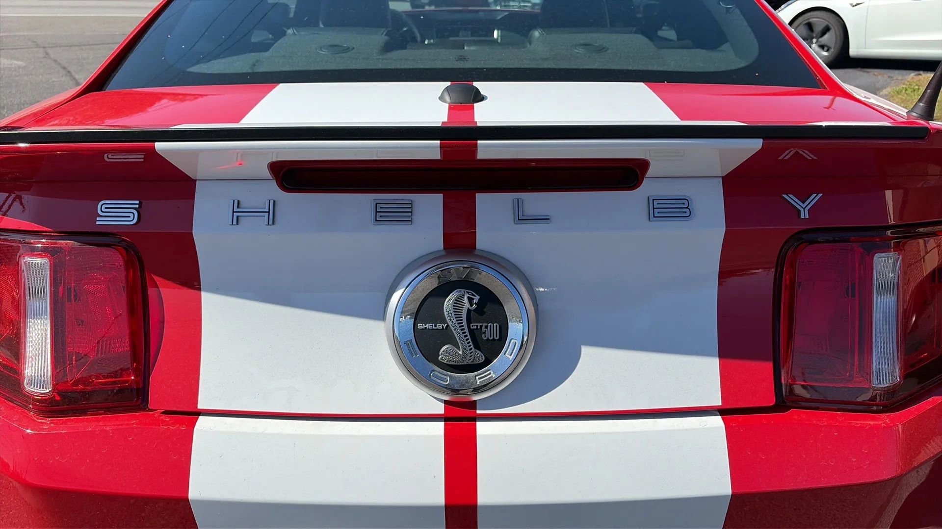 Used 2010 Ford Mustang Shelby GT500 image 25