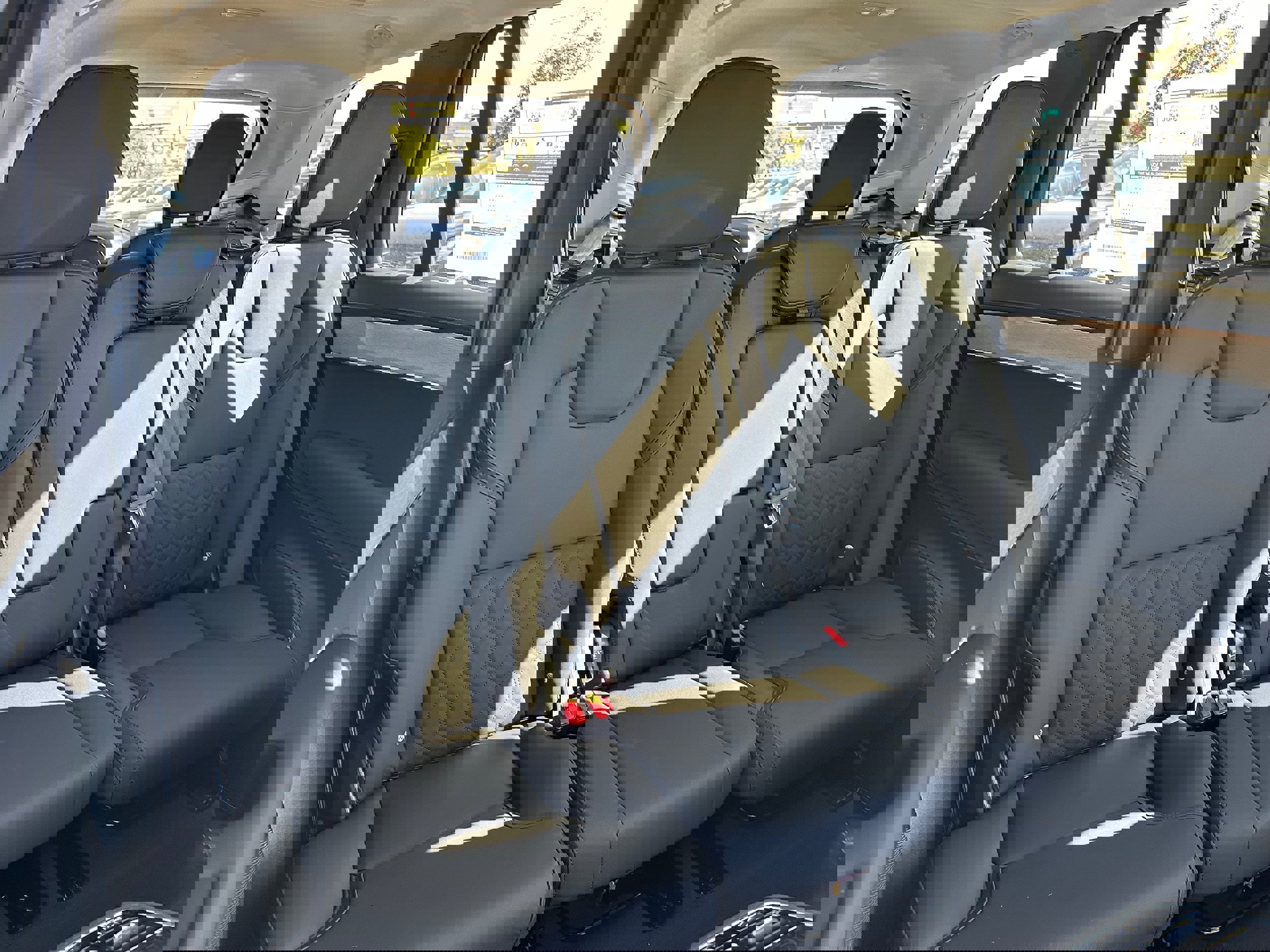 New 2026 Volvo XC90 B5 Core image 10