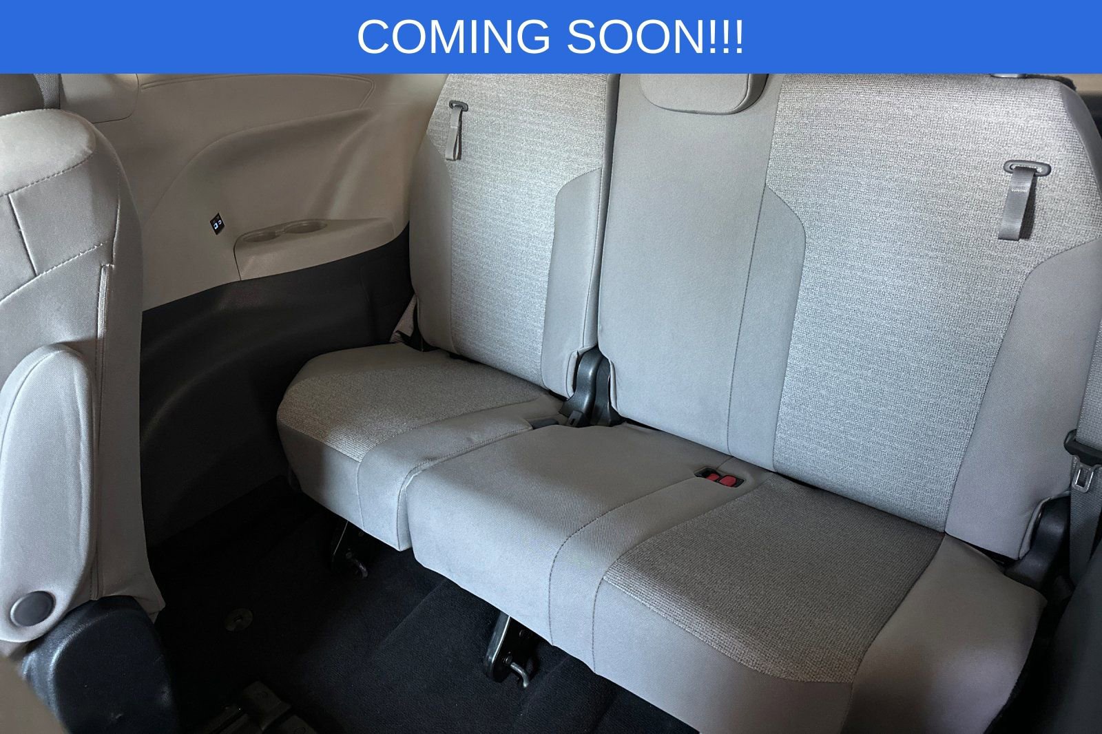 Used 2022 Toyota Sienna LE FWD image 16