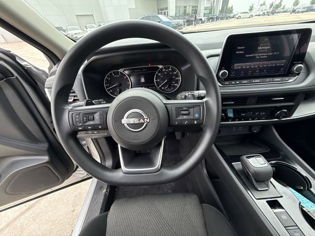 Used 2024 Nissan Rogue SV AWD/4WD image 14
