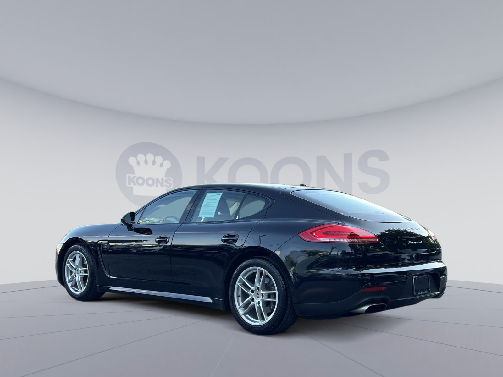 Used 2014 Porsche Panamera 4 AWD/4WD image 8